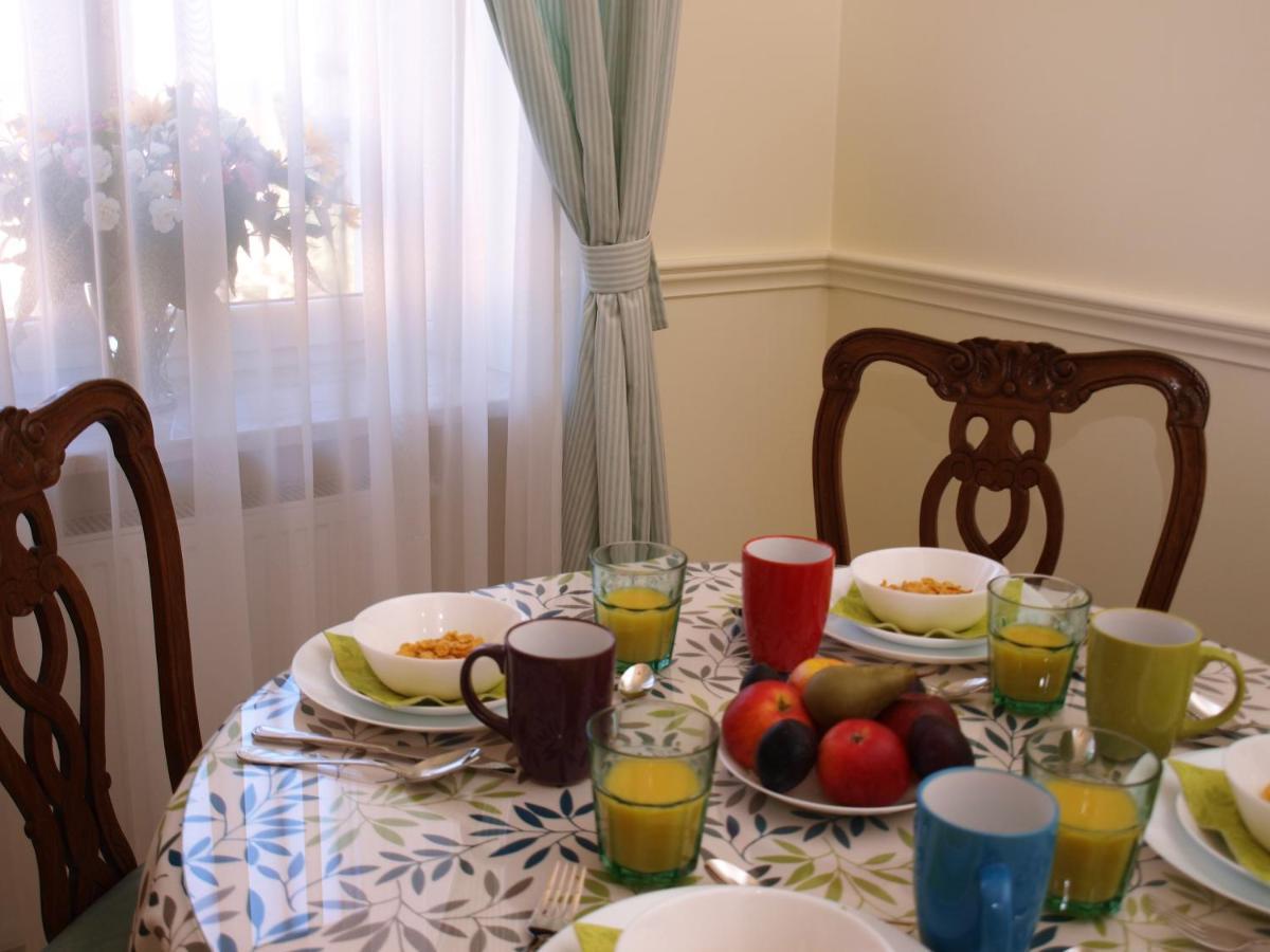Apartamenty Metro Praga Varsovie Extérieur photo