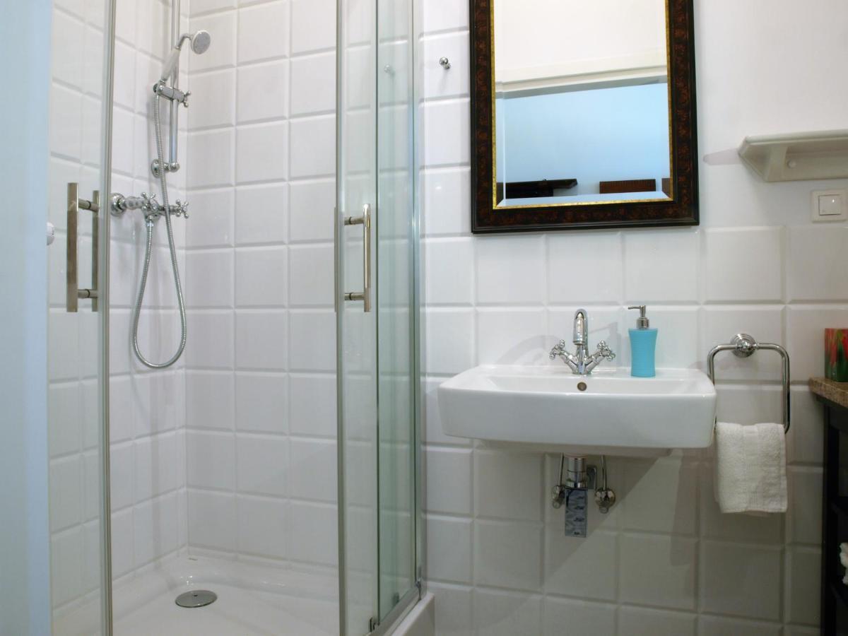 Apartamenty Metro Praga Varsovie Extérieur photo